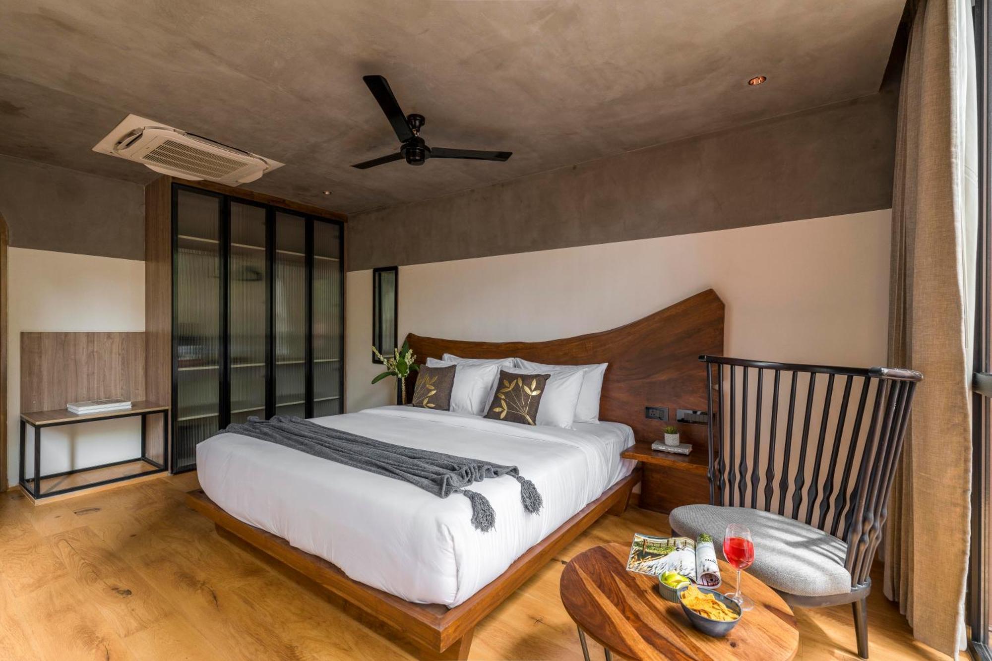Vana - A Lindsay Manor Vagator Ngoại thất bức ảnh