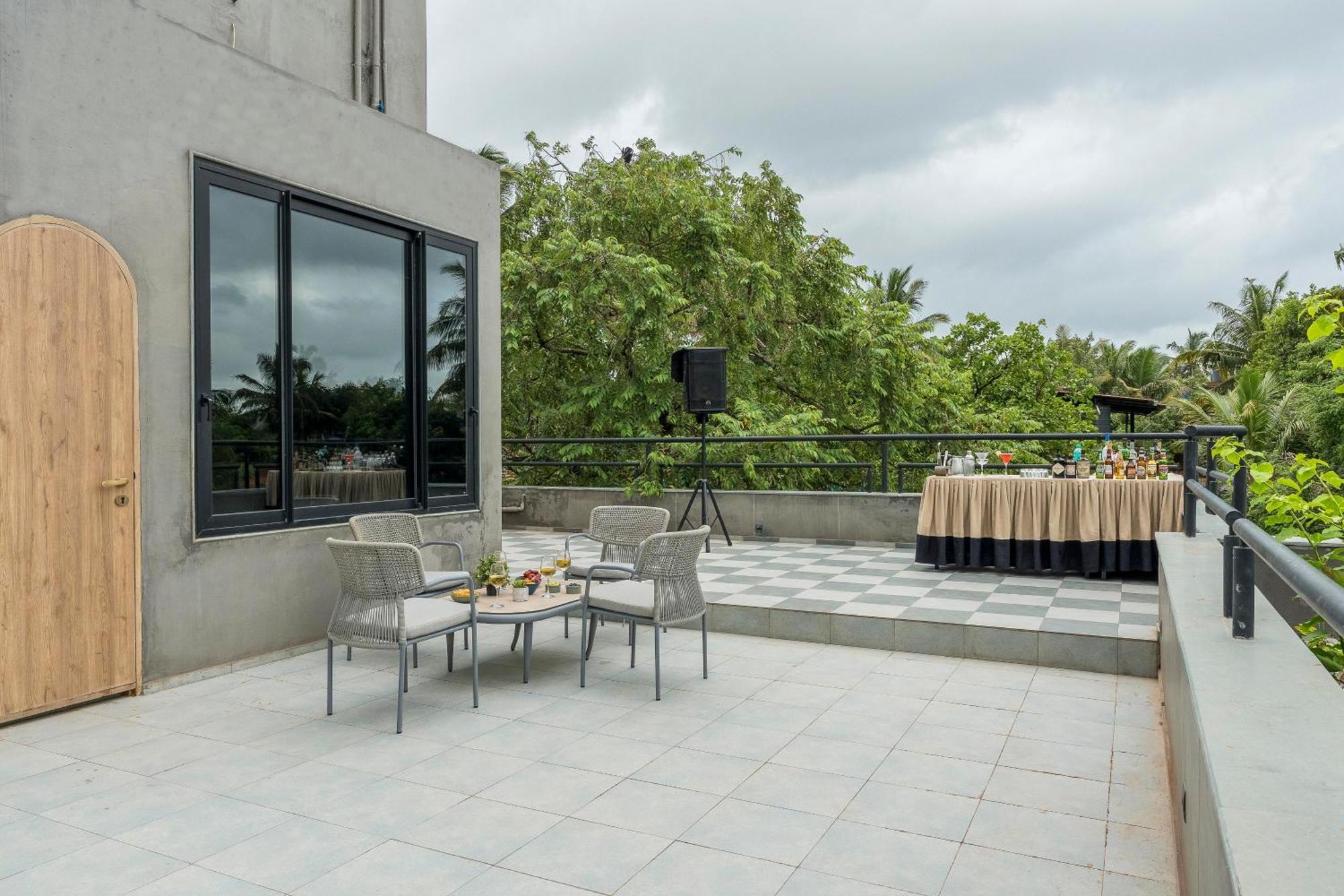 Vana - A Lindsay Manor Vagator Ngoại thất bức ảnh